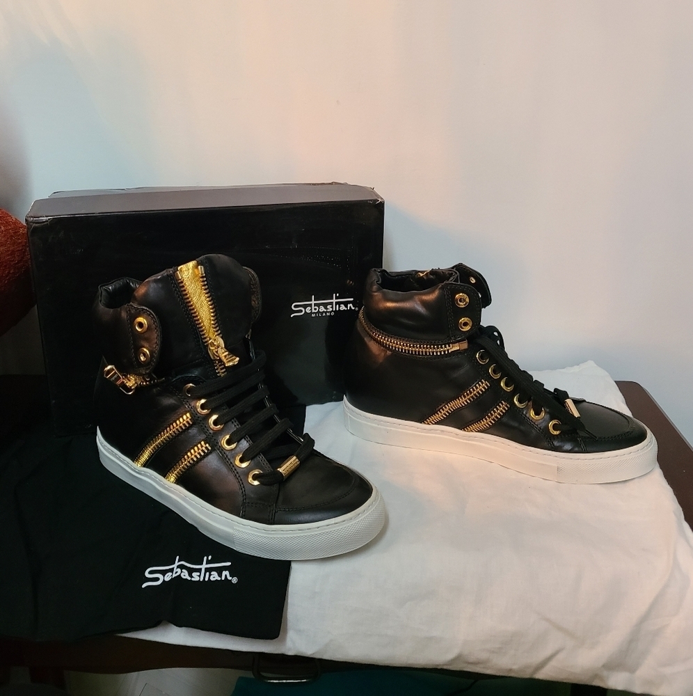 NIB Sebastian Leather Sneakers